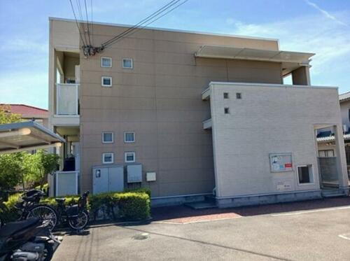 兵庫県川西市加茂２丁目 築17年2ヶ月 2階建