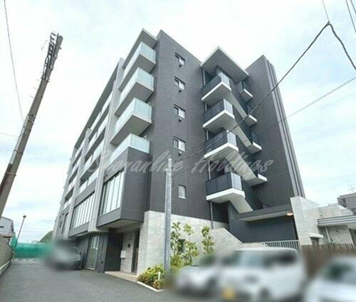 神奈川県横浜市港北区新羽町 6階建 築3年5ヶ月