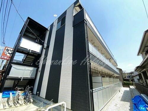 神奈川県藤沢市湘南台６丁目 3階建