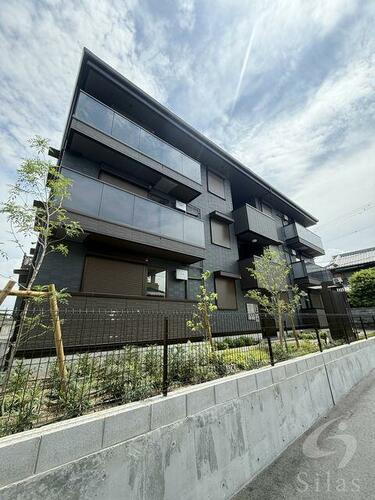 大阪府堺市中区八田南之町  3階建