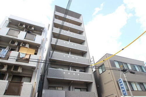 Ｔヴェッセル 8階建