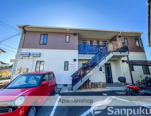 愛媛県松山市古三津３丁目 賃貸アパート