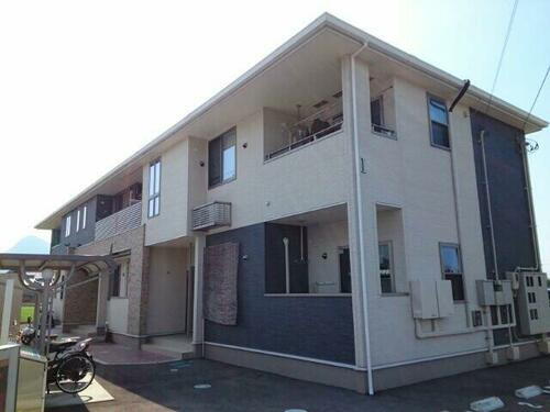 香川県善通寺市生野町 2階建 築12年