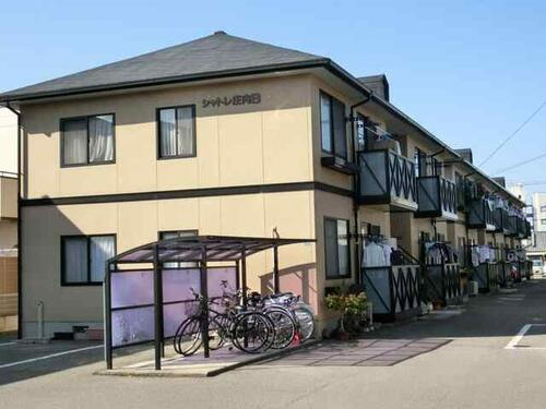 愛媛県新居浜市庄内町２丁目 賃貸アパート