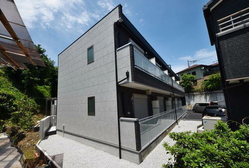 神奈川県川崎市麻生区黒川 築8年7ヶ月 2階建