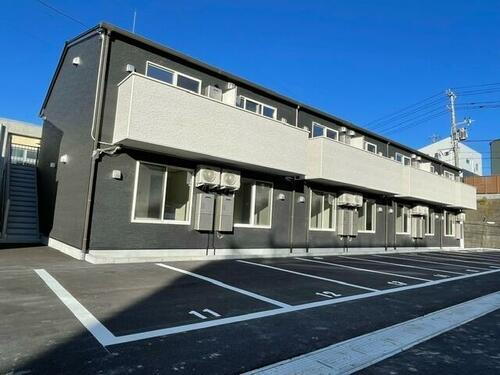 メリディアン川平伍番館 2階建