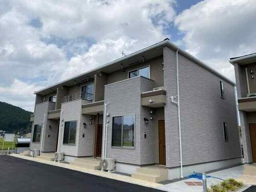 愛媛県西予市宇和町下松葉 賃貸アパート