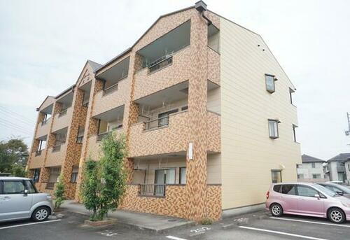 クレール立松 3階建