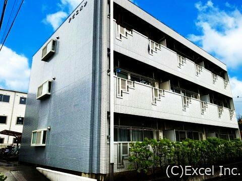 東京都八王子市片倉町 築32年10ヶ月 3階建