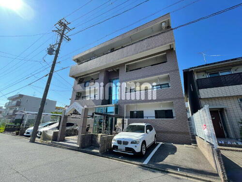 アビタシオン二瀬 4階建