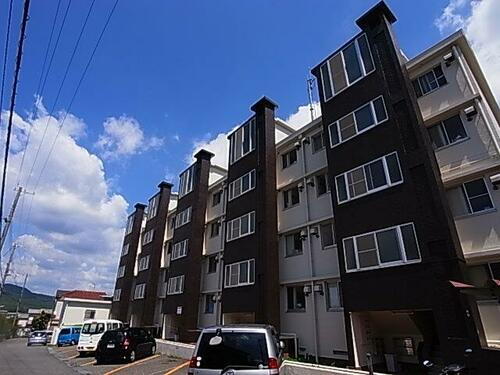 兵庫県神戸市北区緑町５丁目 4階建