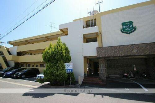 福島県郡山市富田町字逆池下 3階建 築40年1ヶ月