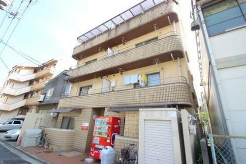 クラバウターマン 4階建