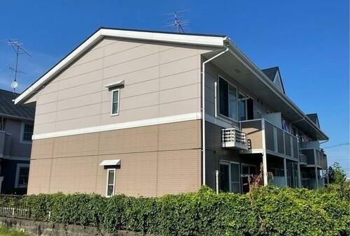 神奈川県厚木市中依知 賃貸アパート