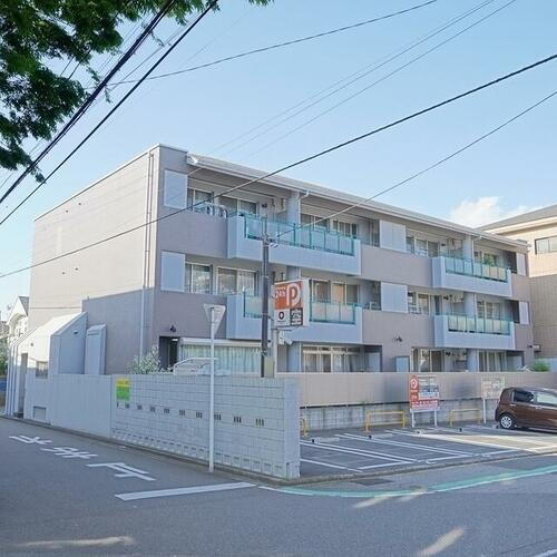 ベルメゾン春日 3階建
