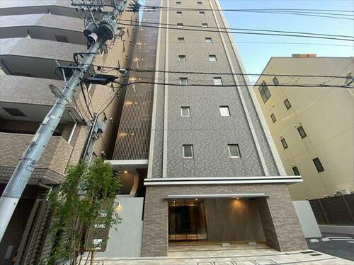 東京都文京区本郷２丁目 13階建