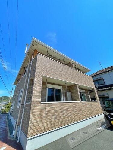 和歌山県和歌山市市小路 築7年5ヶ月 2階建