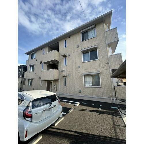 エクセラン　Ｂ 3階建