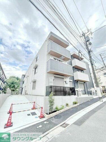 東京都板橋区中台３丁目 3階建