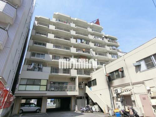 アイサンビル 8階建