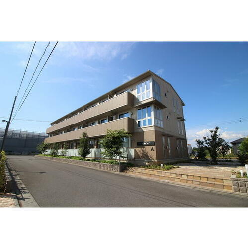 茨城県つくば市谷田部 3階建