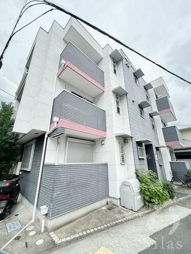 兵庫県川西市小戸１丁目 築15年9ヶ月 3階建