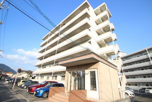 広島県広島市安佐南区川内２丁目 6階建