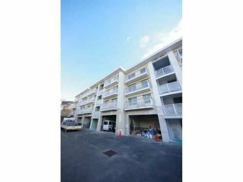 奈良県奈良市富雄川西１丁目 築41年6ヶ月 4階建