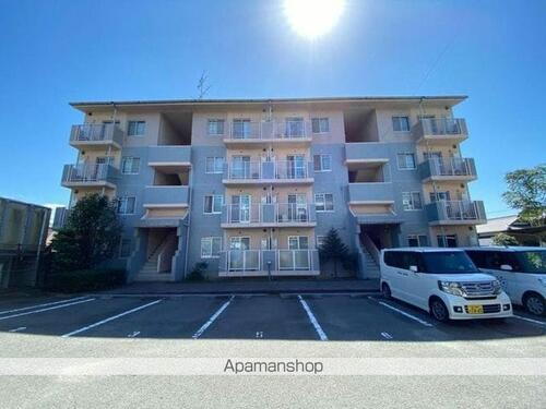 香川県木田郡三木町大字池戸 賃貸マンション