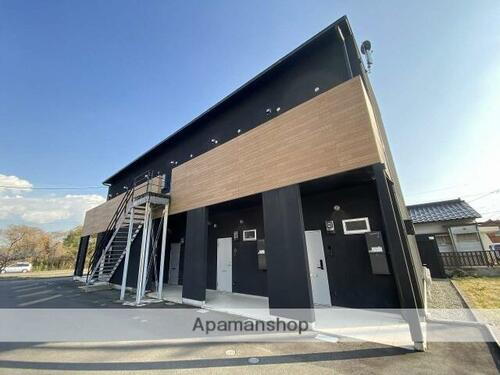鹿児島県霧島市隼人町住吉 築8年10ヶ月 2階建