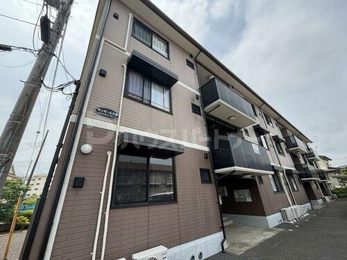 サンモール六実 3階建