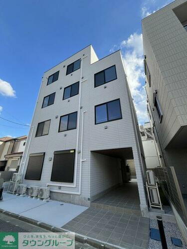 東京都板橋区坂下３丁目 4階建