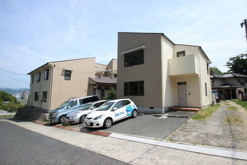 広島県広島市西区三滝本町２丁目 2階建