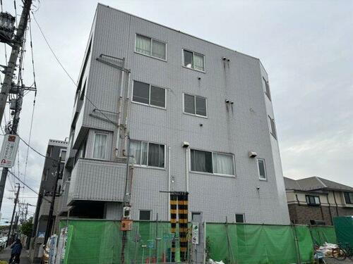 神奈川県川崎市中原区小杉陣屋町１丁目 4階建