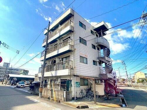 フラット葛島 4階建