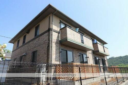 山梨県韮崎市中島２丁目 賃貸アパート