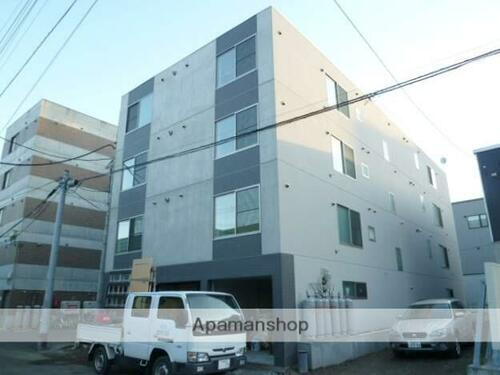 Ｍ’ｓ　ｓｑｕａｒｅ