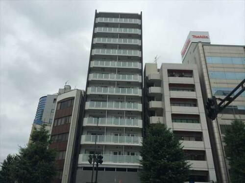 東京都文京区本郷３丁目 13階建