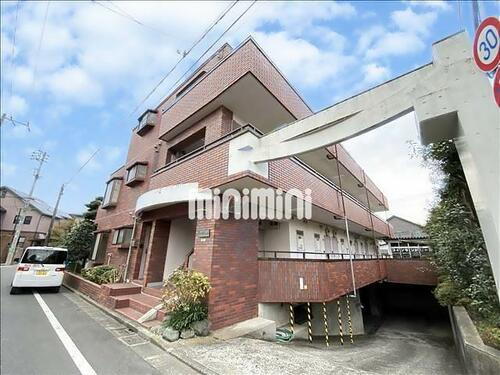 コーポ水無月 3階建