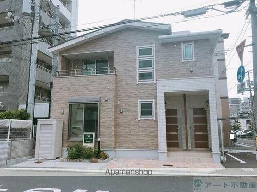 愛媛県松山市松前町２丁目 賃貸アパート