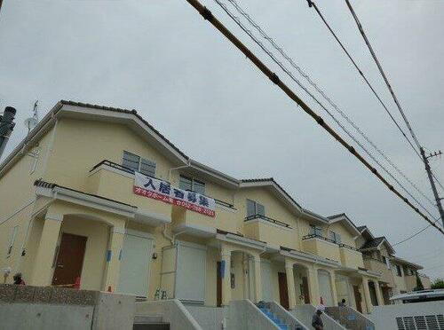 愛知県長久手市片平１丁目 テラスハウス