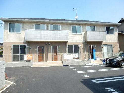 岡山県岡山市南区万倍 テラスハウス