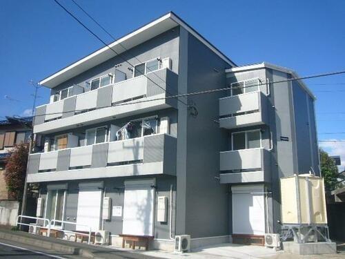 神奈川県愛甲郡愛川町中津 賃貸アパート