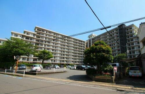 アーバン田室 11階建