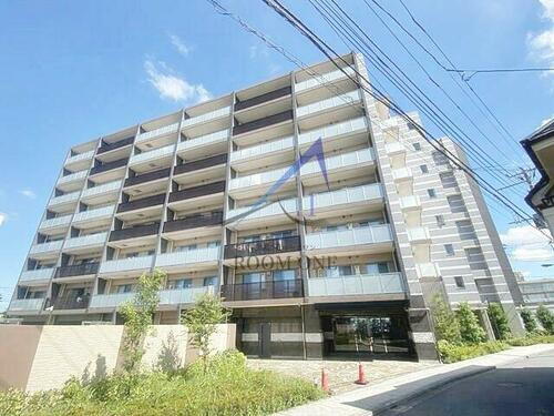 東京都北区志茂５丁目 8階建