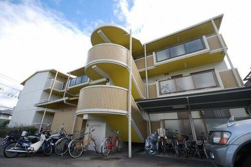 エクレールやぐら