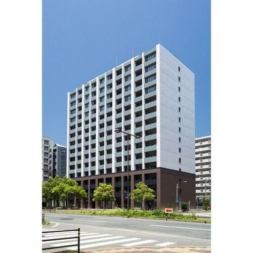 福岡県福岡市博多区築港本町 14階建