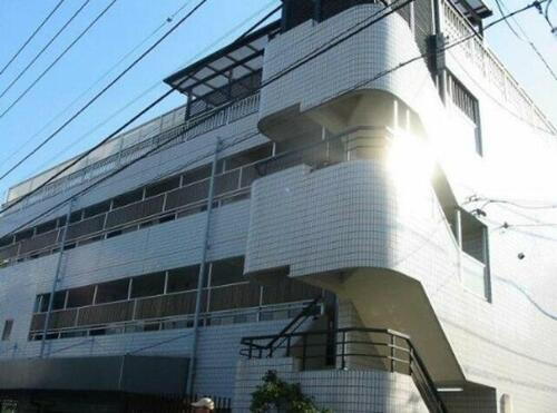 東京都新宿区西落合２丁目 築37年9ヶ月 4階建