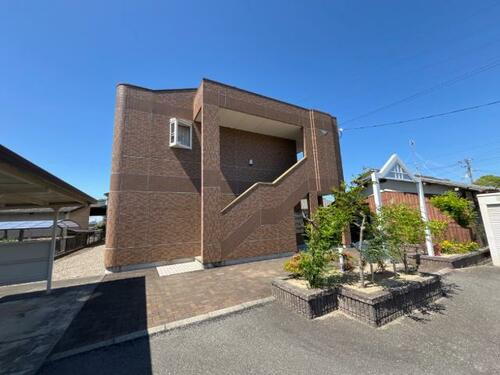 愛媛県新居浜市東雲町２丁目 賃貸アパート