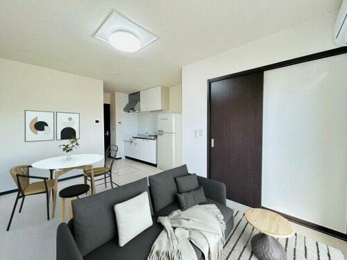 愛知県岡崎市真伝吉祥１丁目 テラスハウス